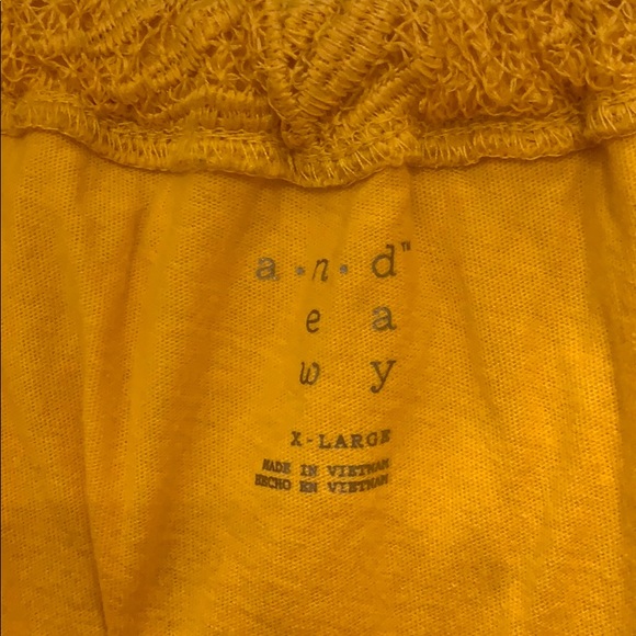 Yellow off the shoulder top - Picture 2 of 8